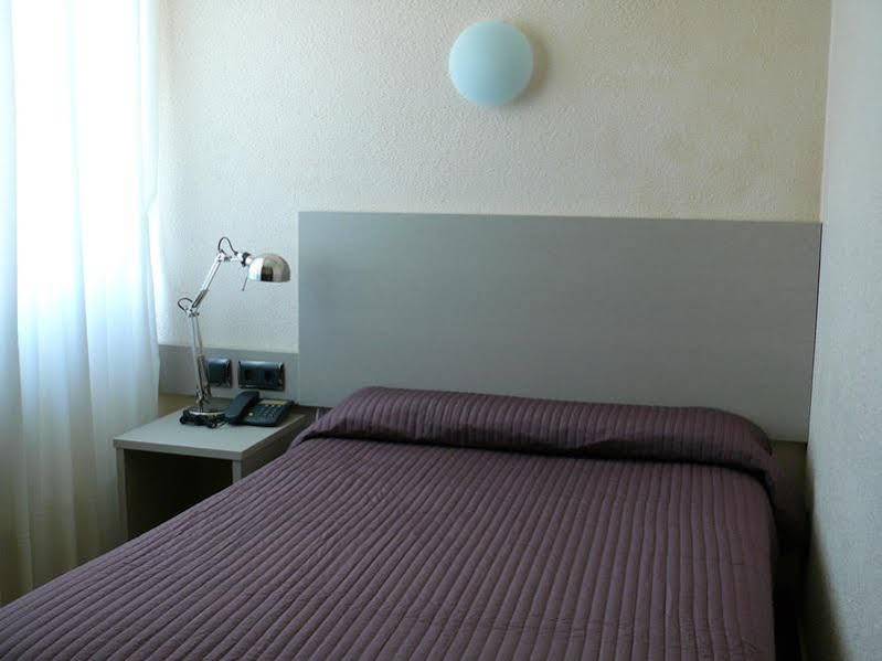 Guarnizo Hotel Los Angeles מראה חיצוני תמונה