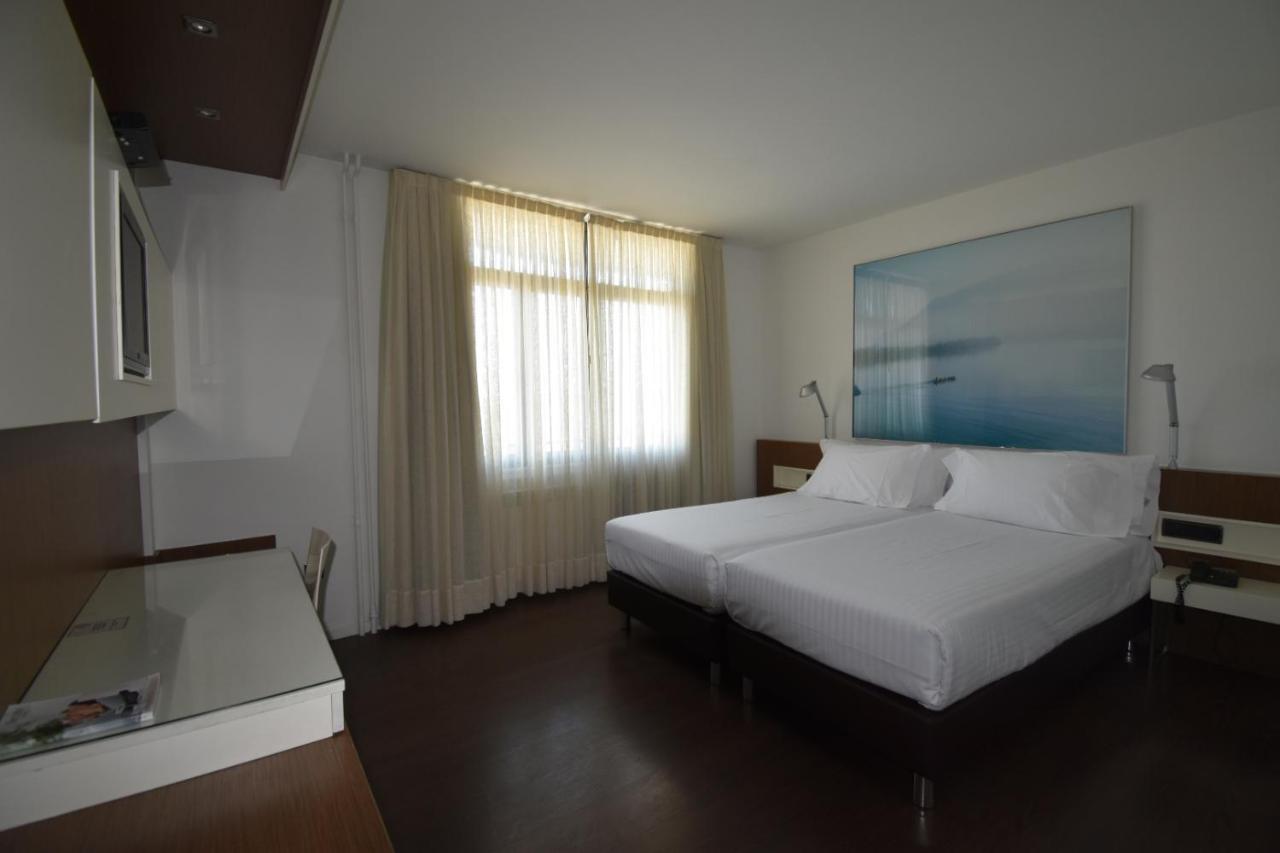 Guarnizo Hotel Los Angeles מראה חיצוני תמונה